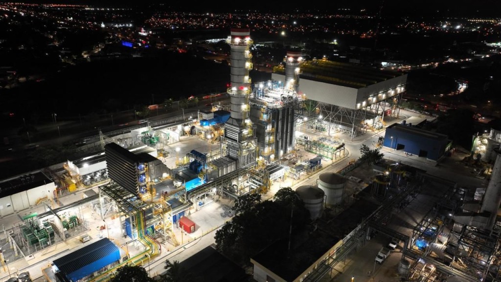 Fortalece CFE generaci&oacute;n en la Pen&iacute;nsula de Yucat&aacute;n