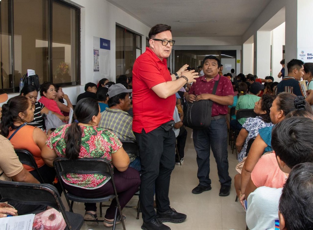 Brindan atención dermatológica gratuita al oriente de Yucatán
