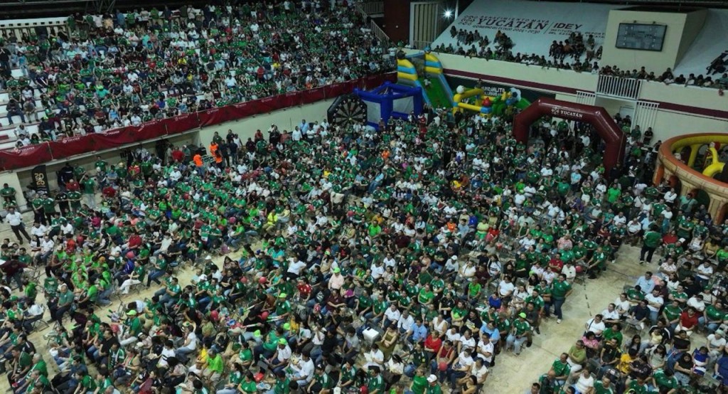 Vibran más de 12 mil personas con triunfo de México, en Zonas Fan Yucatán