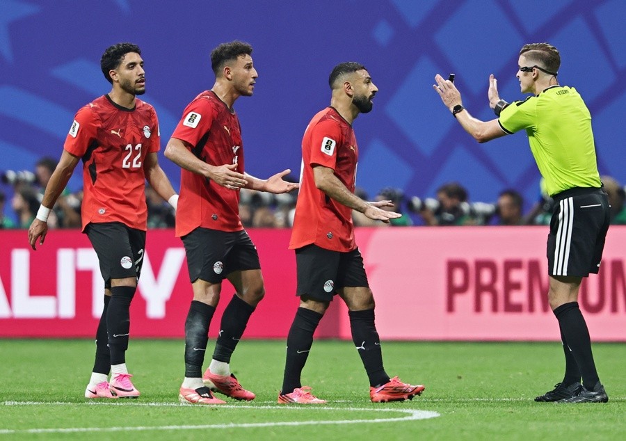 Sufre Argentina, pero logra superar a Egipto 3-2