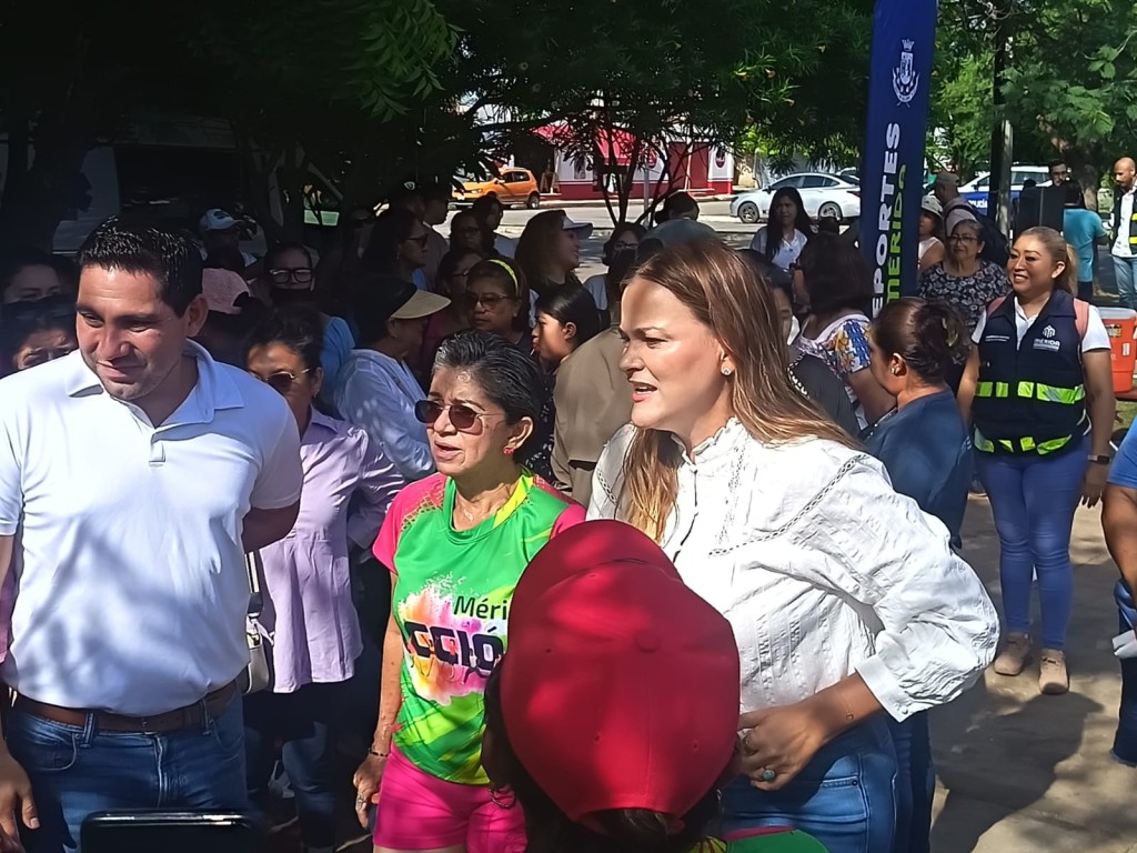Entregó alcaldesa el remozado Parque de los Almendros I