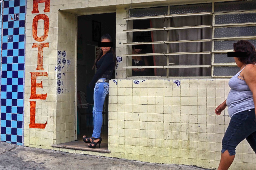 Destacan avance en derechos y prevención para trabajadores y trabajadoras sexuales, en Mérida