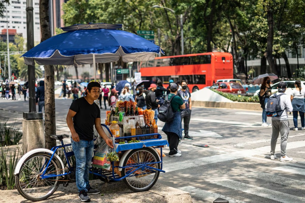 Suben empleos informales en Yucat&aacute;n