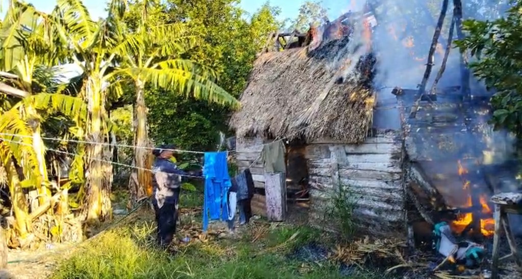 Investigan posible intencionalidad de incendio en una bodega de Tizim&iacute;n