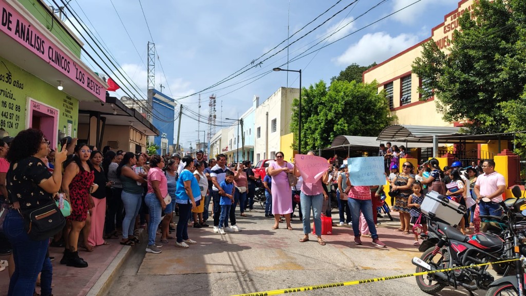 Exigen padres de familia nueva escuela primaria en Tizim&iacute;n