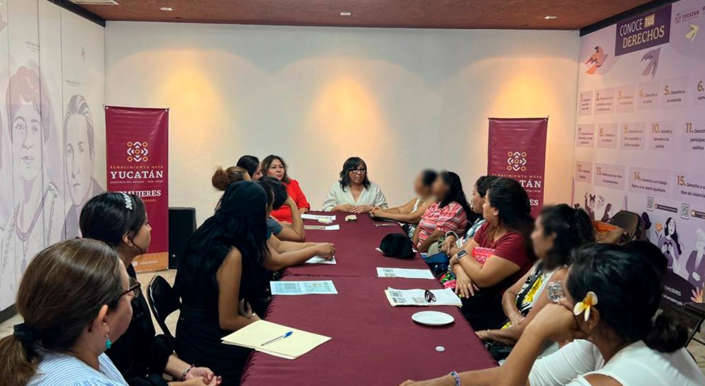 Entregan apoyos de Vivienda Segura a 20 mujeres víctimas de violencia