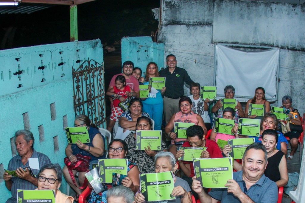 Suma Sociedad Valiente más de 300 reuniones vecinales en Mérida
