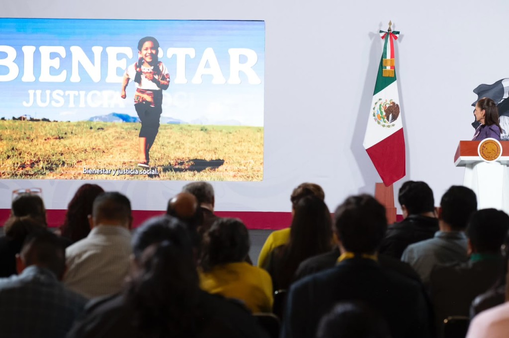 Aumentó en 7 millones el número de mexicanas y mexicanos con agua entubada en su vivienda, en cinco años: Claudia Sheinbaum.