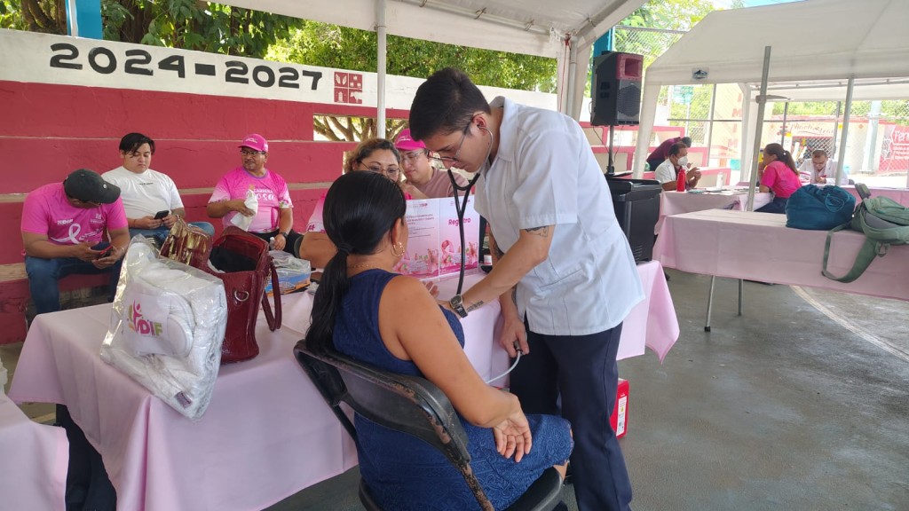 Arranca la Caravana Rosa, en Tizimín, y la atención permanente contra el cáncer de mama