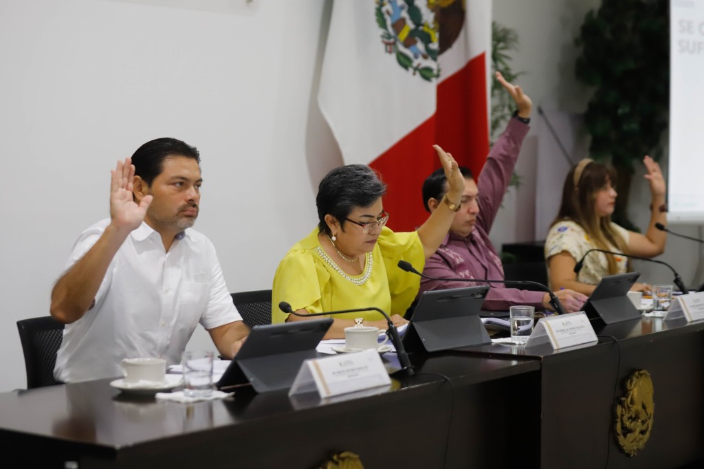 Aprueba Comisi&oacute;n de Educaci&oacute;n reconocimientos a tres instituciones emblem&aacute;ticas de Yucat&aacute;n