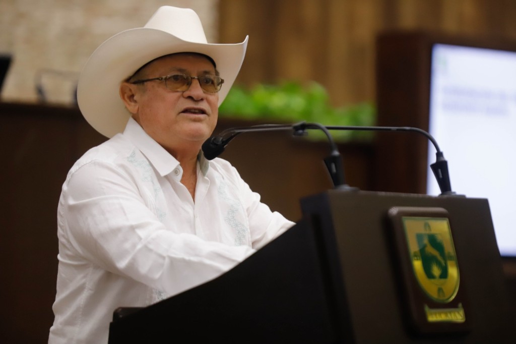 Reconoce Congreso la trayectoria de tres instituciones que han marcado la educación y la cultura de Yucatán