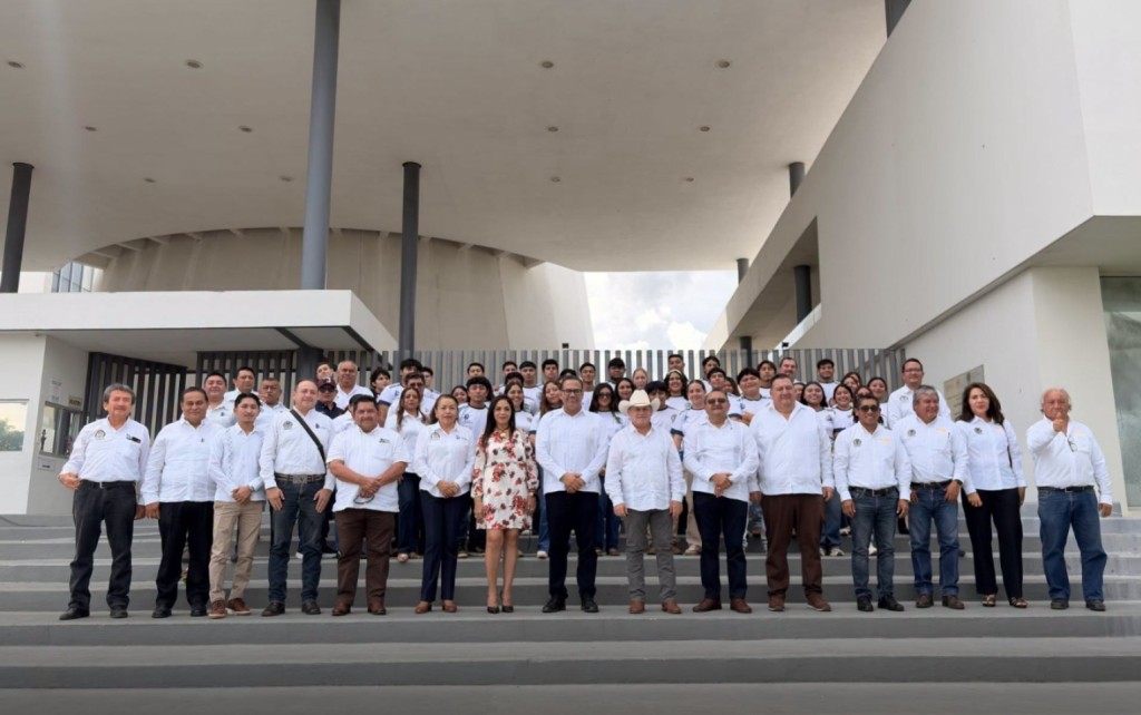 Distinguen al Tecnológico de Tizimín por 50 años de contribución al oriente de Yucatán