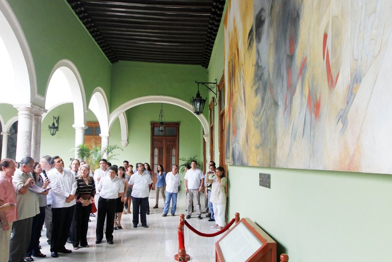 Entregaron los trabajos de restauración de los murales del Palacio de Gobierno