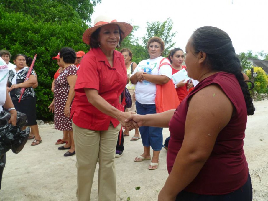 Tizimín  : Chary Díaz constata la necesidad de un nuevo hospital en  el municipio