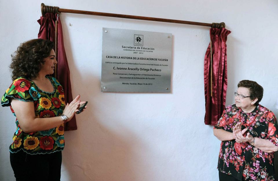 Entrega gobernadora Casa de la Historia de la Educación 