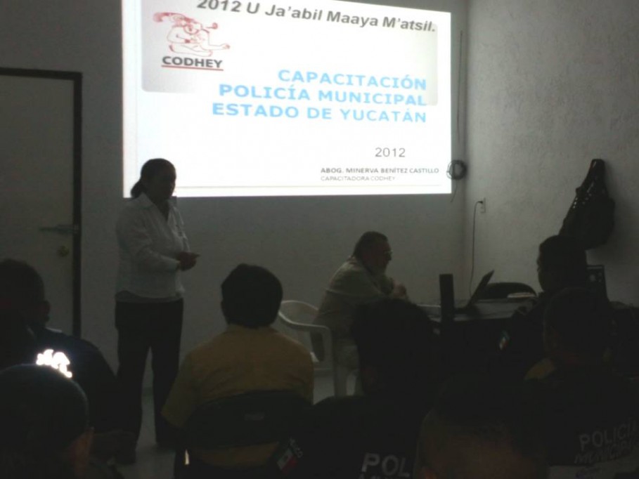 Progreso: elementos de la policía municipal del puerto de Progreso toman cursos en materia de derechos humanos.