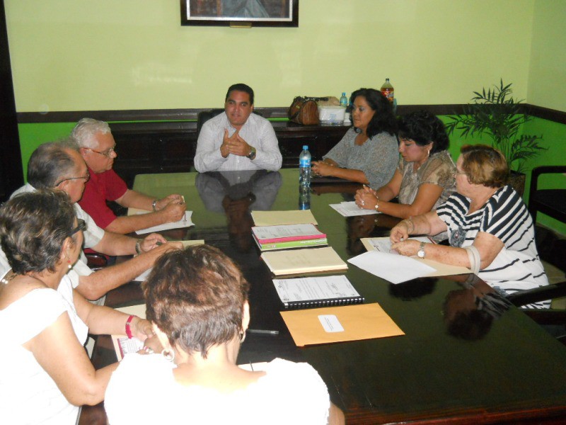 Valladolid: Eligen al maestro distinguido del municipio 2012