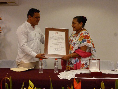 VALLADOLID: Rigoberta Menchú, recibe Doctorado Honoris Causa por la Universidad de Oriente, UNO.\r\n