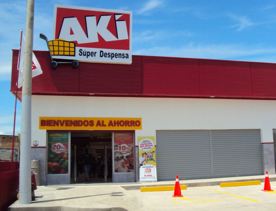 Súper Aki “Las Palmas” abrió sus puertas en Francisco de Montejo