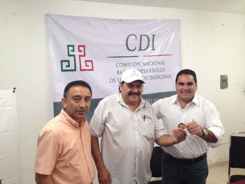  Reconocen trayectoria de trabajadores de la CDI