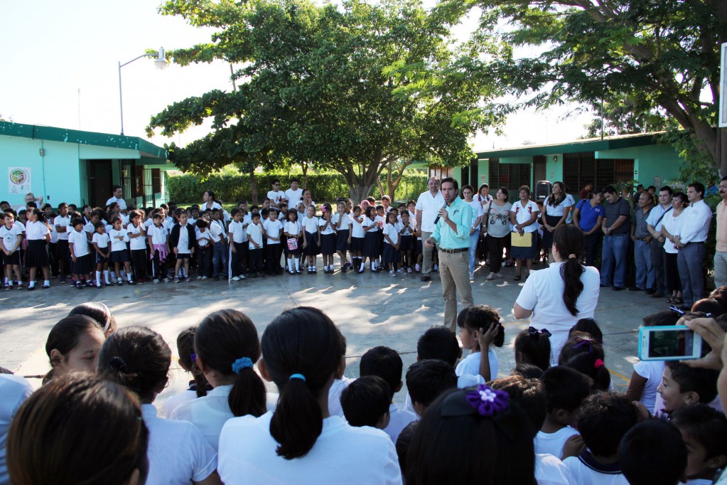 La COMEY sembró cerca de 600 árboles en 22 escuelas de la capital yucateca