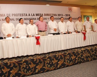 Bernardo Laris toma protesta como nuevo presidente de la CIRT, Yucatán