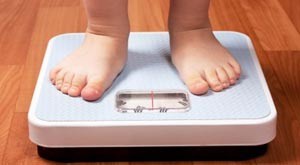 Necesario constatar el sobre peso de los niños en el consultorio médico