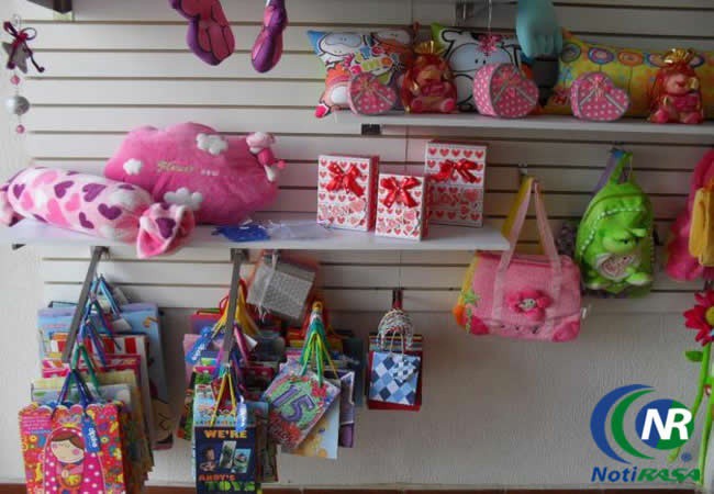 Comerciantes tizimileños esperan mayores ventas por Día de San Valentín.