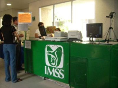 Perdió sus credenciales del IMSS y sin ellas no puede consultar