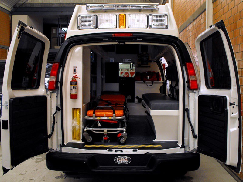 Buscarán reducir el tiempo de llegada de ambulancias a un accidente