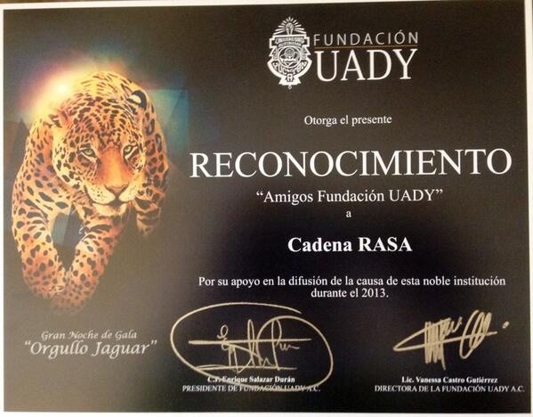 La fundación UADY entrega reconocimientos en una gran noche de gala