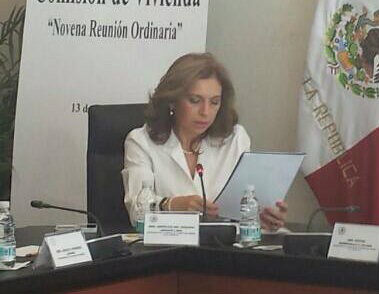 El país necesita mujeres preparadas para ocupar importantes cargos en política: Angélica Araujo