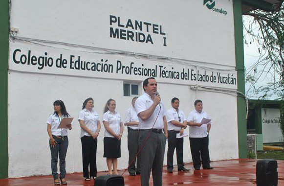 Realiza Conalep Expo profesiones 2014