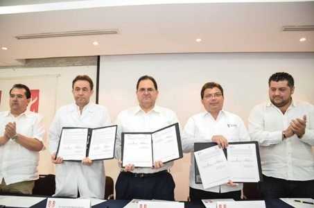 Firma convenio de colaboración SSY con Universidad Marista de Mérida