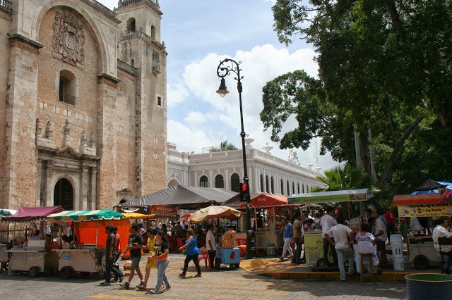 La Comuna planea reubicar a vendedores de comida de Mérida en Domingo