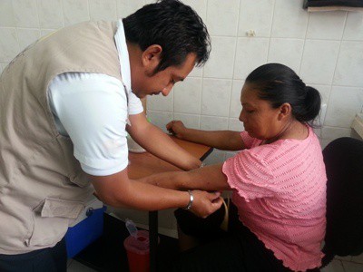Beneficia iniciativa gubernamental a pacientes de Chumayel y Teabo