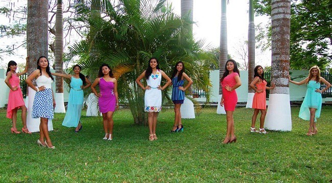 9 chicas se postulan para señorita CONALEP Tizimín 2014.