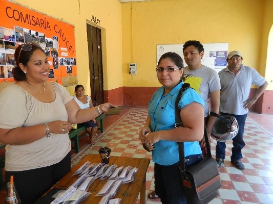 Entregan lentes a vecinos de la comisaría de Caucel