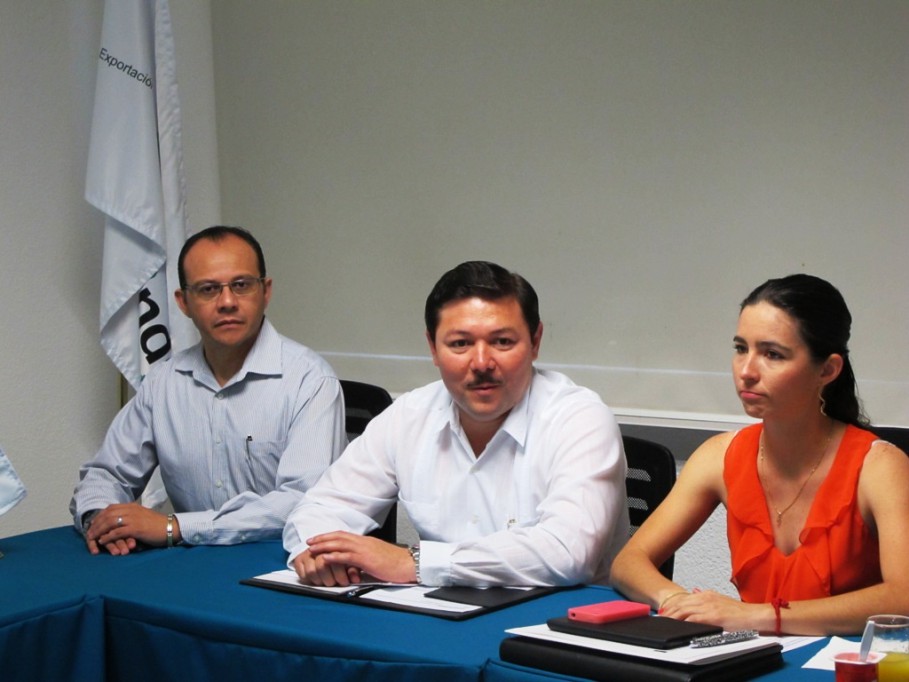 Presentan a empresarios maquiladores programa Bienestar Laboral