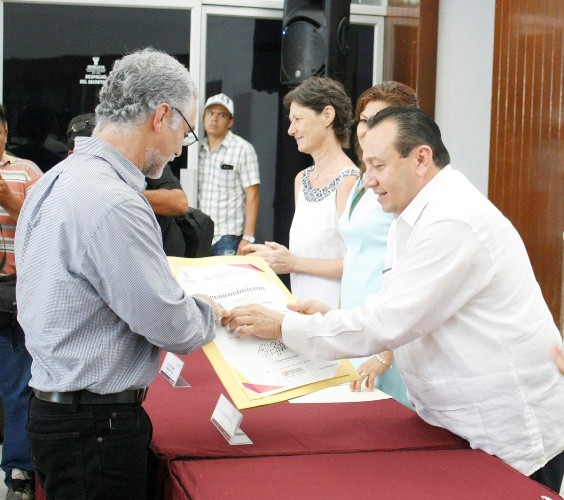Premian a ganadores de la VI Bienal Nacional de Artes Visuales Yucatán 2013