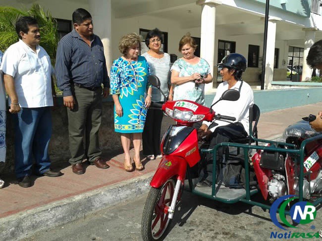 Tizimileño discapacitado podrá trabajar ahora con su moto adaptada