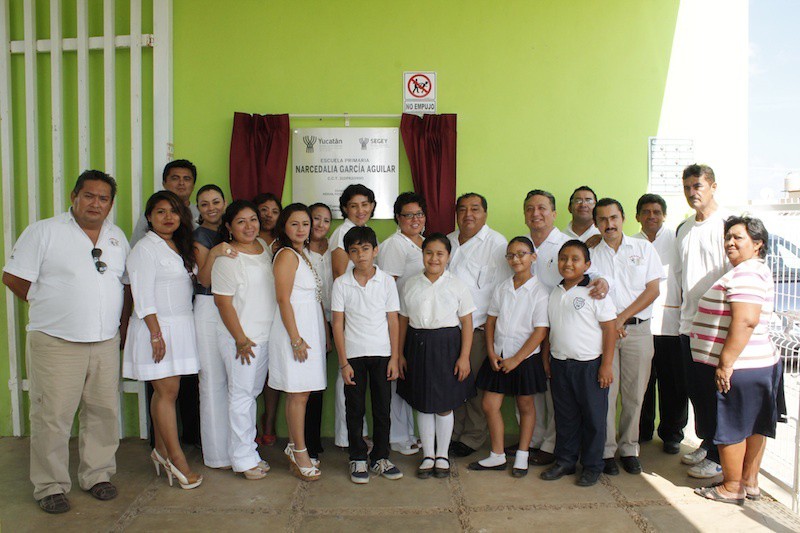 Bautizan a una primaria de ciudad Caucel