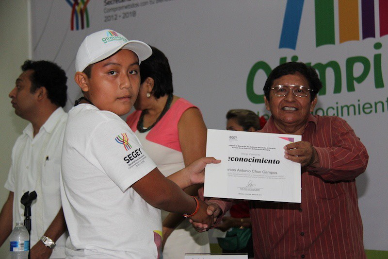 Alumnos participan en olimpiada del conocimiento infantil 2013-2014