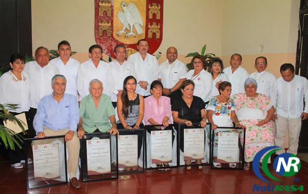 Ayuntamiento de Valladolid entrega reconocimientos a ciudadanos distinguidos