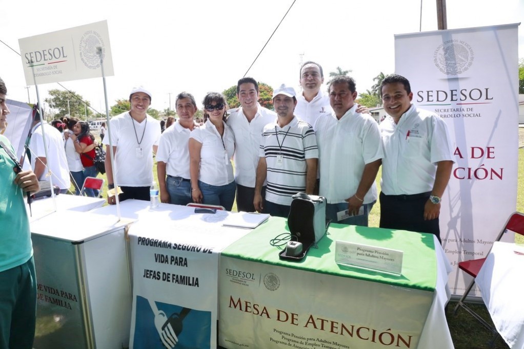 Otorgan 5 mil 344 becas SEP-Oportunidades en Yucatán