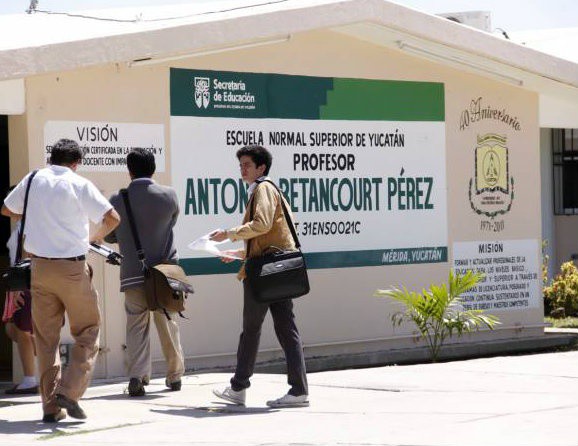  Buscan que los maestros yucatecos sean cada vez mejores