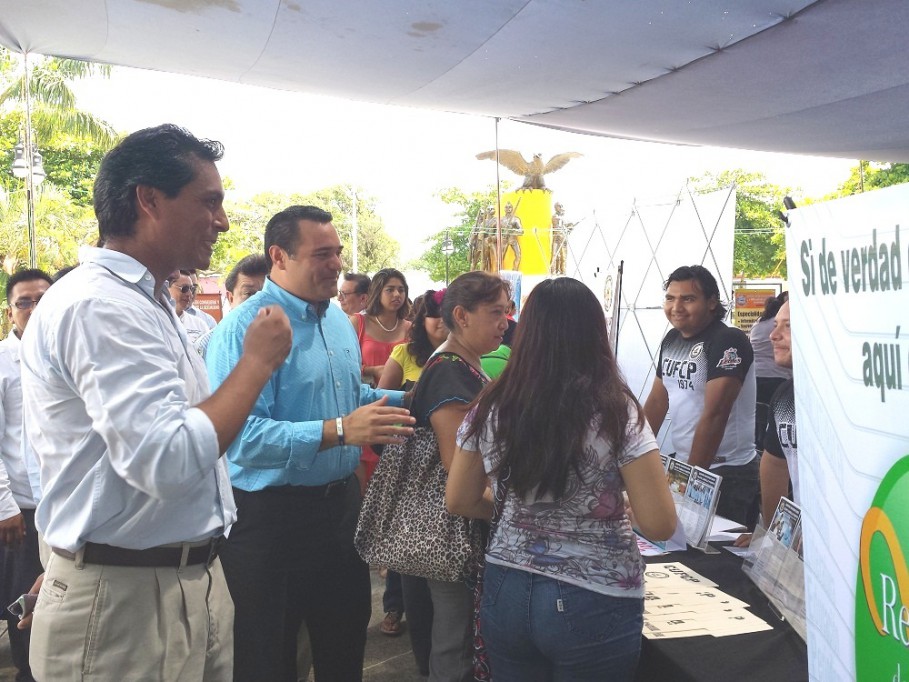 Más de 350 beneficiados en la Feria de Becas del Ayuntamiento de Mérida