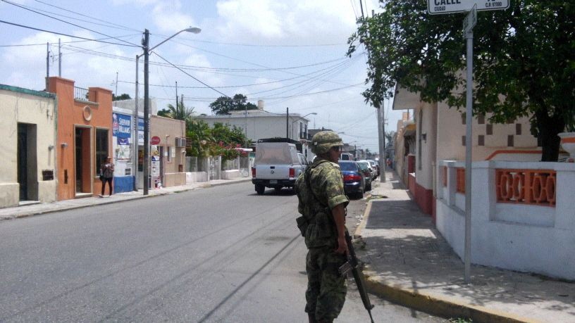 Realizan cateo de "Casa de seguridad" por el ejército y policía