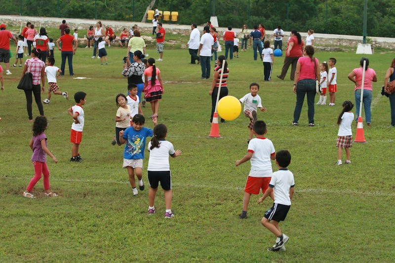 Deporte y convivencia familiar en el "Futbolito recreativo"