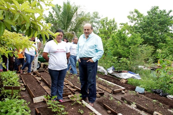 Semarnat entrega apoyos en 5 comisarías de Mérida